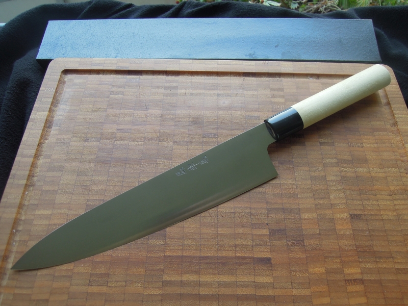 Yoshiaki Fujiwara Kato 240 Ho Gyuto "Workhorse" Review Kochmalscharf
