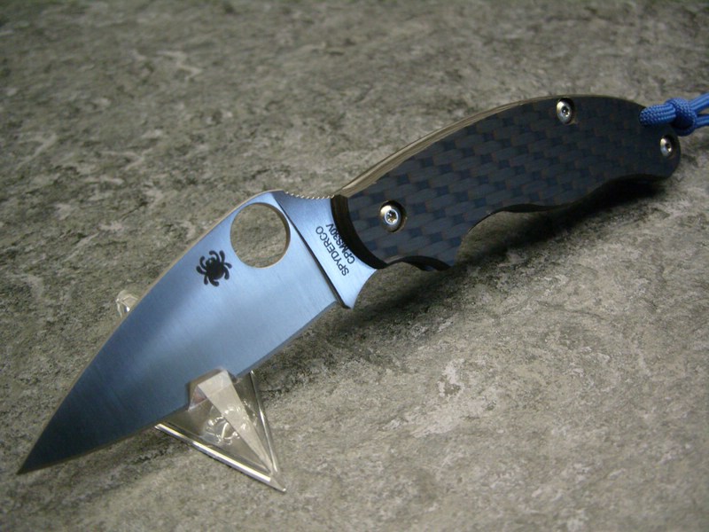 comp_Spyderco_UKPK_Carbon_5.jpg